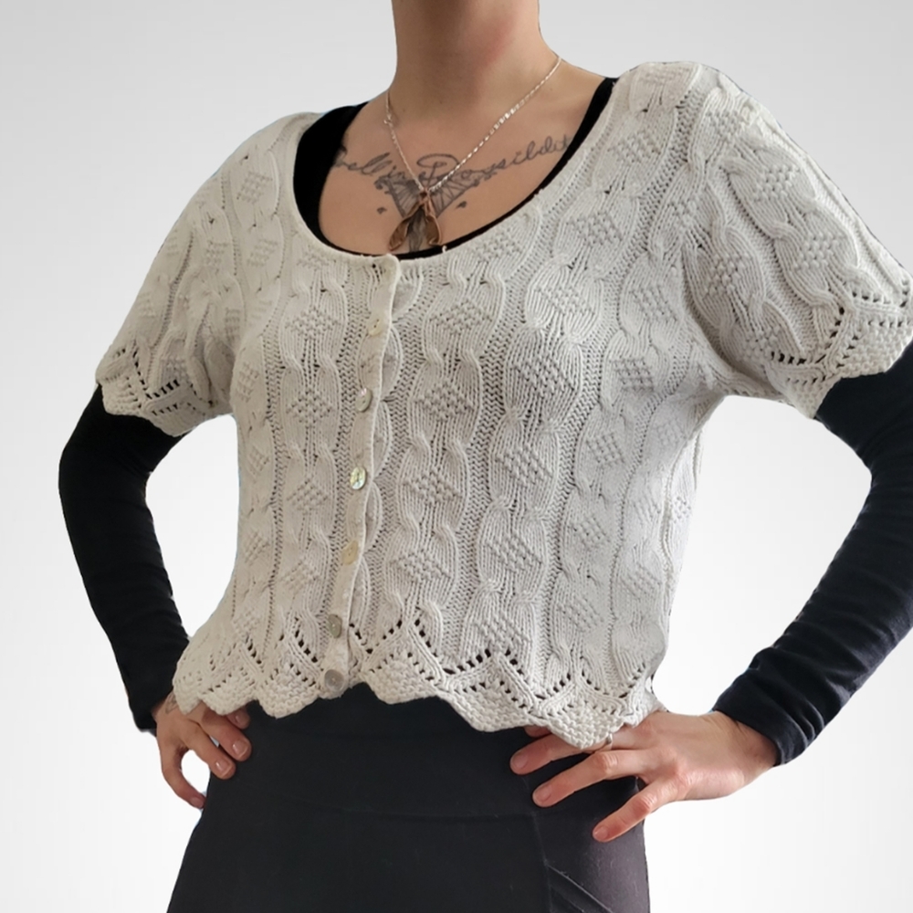White Vintage knot top size small to medium